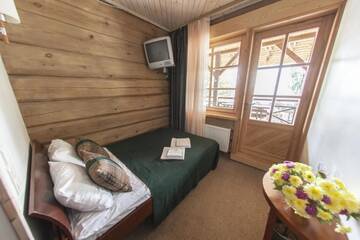 Фото номера Стандартный двухместный номер с 1 кроватью Отель Porto Resort г. Лиласте 3